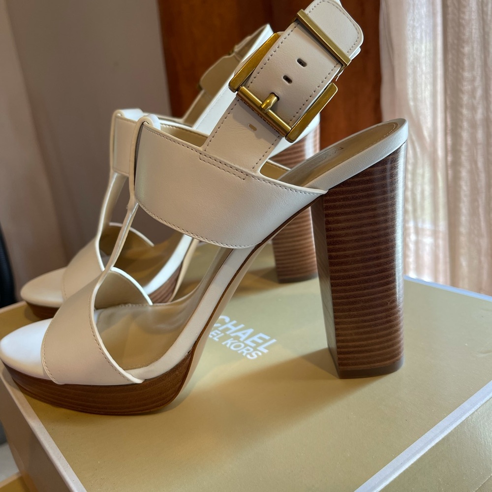 COPY - Brand new in box Michael Kors Becker sandals